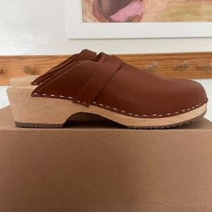 Lotta’s from Stockholm Classic Tan clogs (seconds)